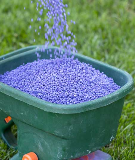 LinkNow Media Commercial Lawn Fertilization